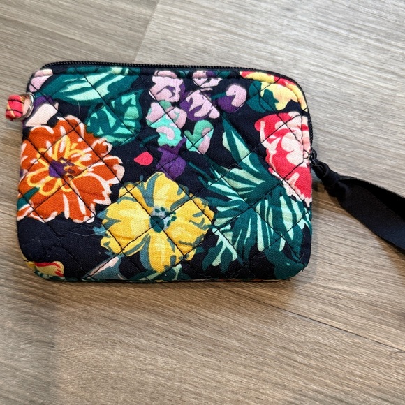 Vera Bradley Floral Quilted Coin Purse: Happy Blooms Print - Picture 3 of 4